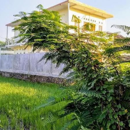 Spot On 93020 Rumah Singgah Ganjuran Бантул Екстериор снимка