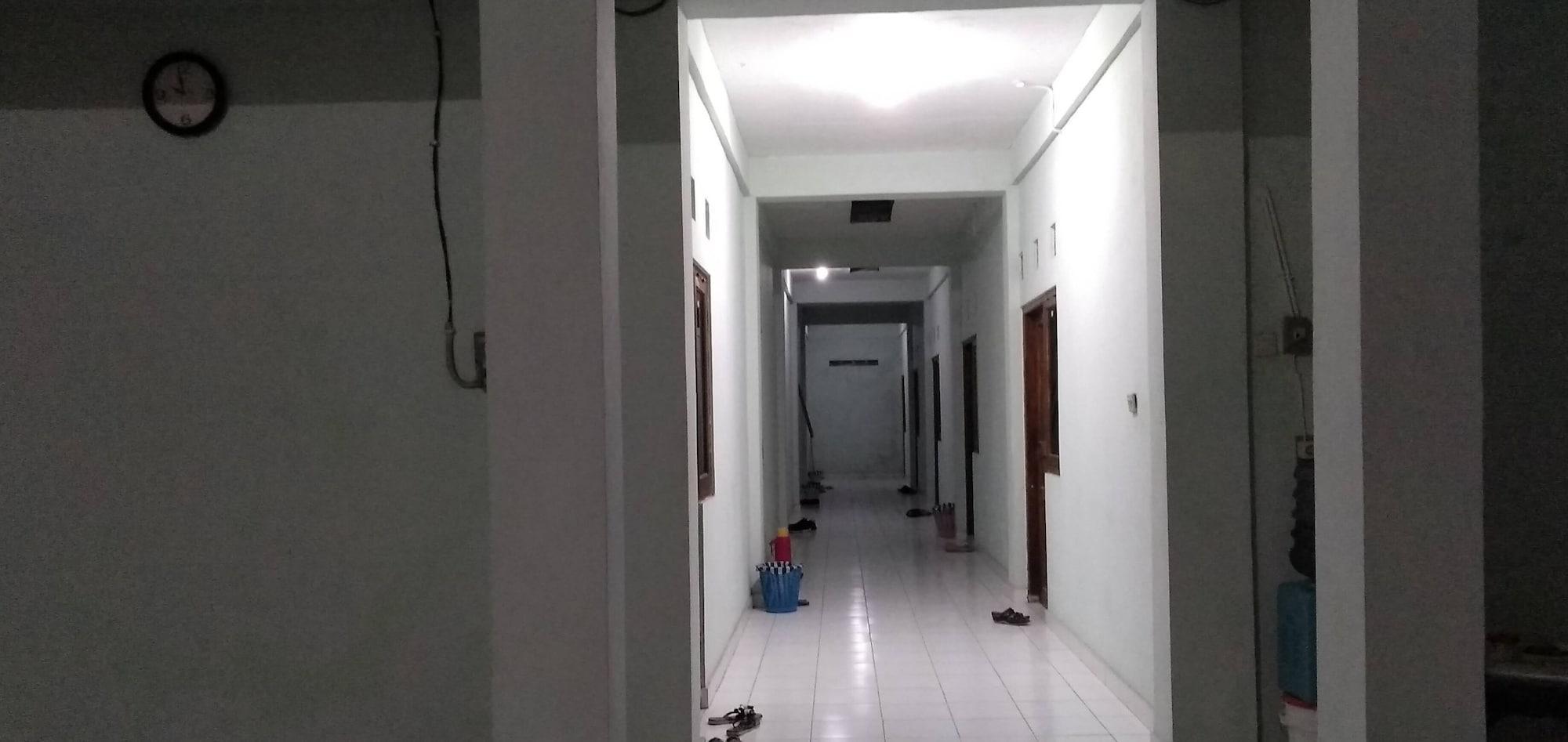 Spot On 93020 Rumah Singgah Ganjuran Бантул Екстериор снимка