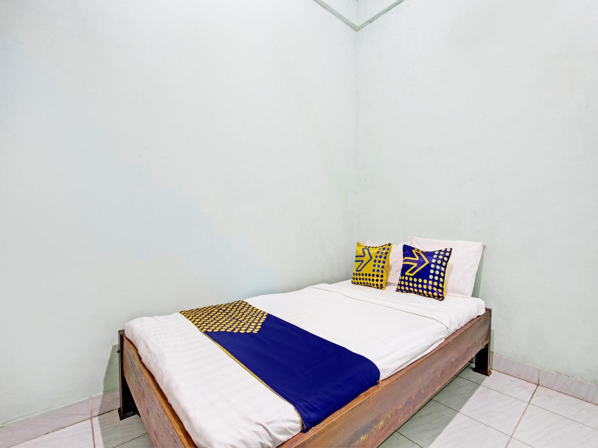 Spot On 93020 Rumah Singgah Ganjuran Бантул Екстериор снимка