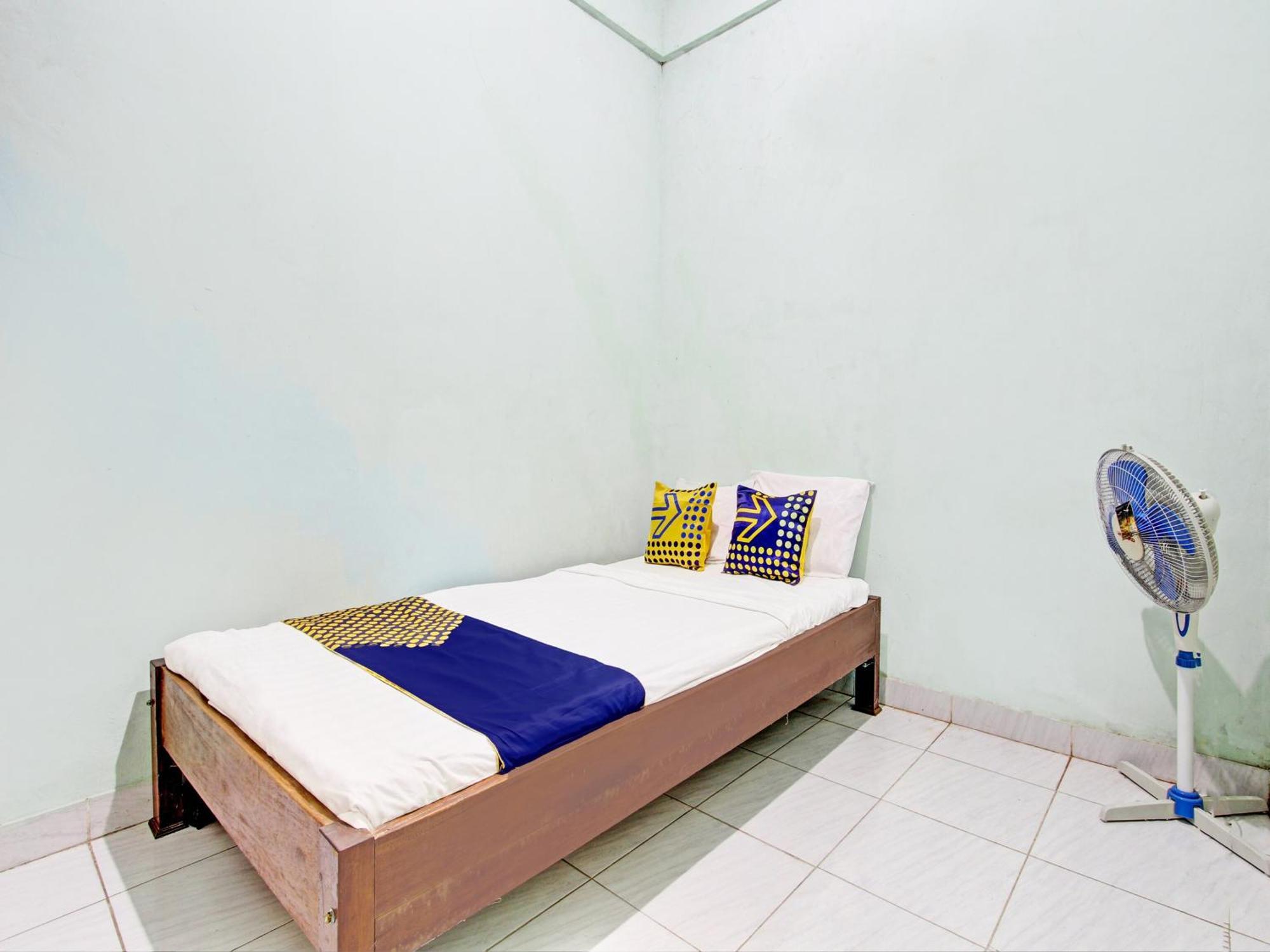 Spot On 93020 Rumah Singgah Ganjuran Бантул Екстериор снимка