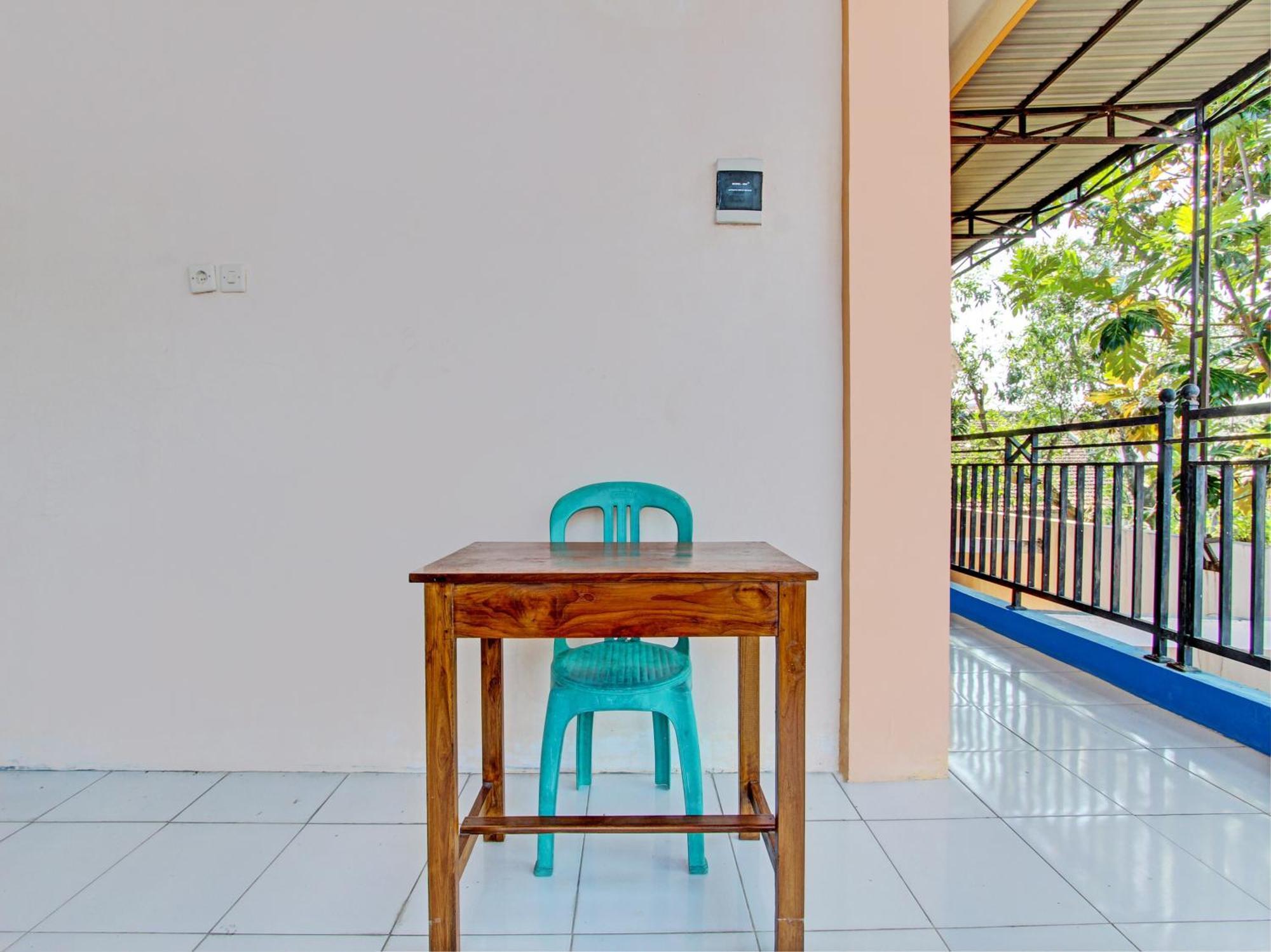 Spot On 93020 Rumah Singgah Ganjuran Бантул Екстериор снимка